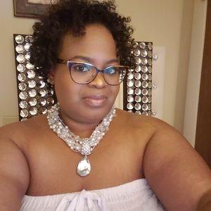 Meet your Posher, Lesley